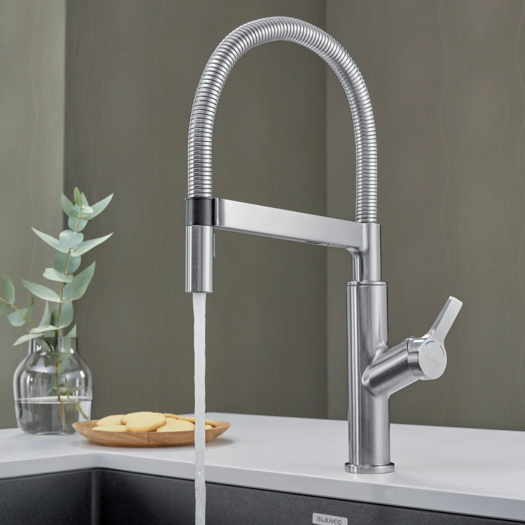 Blanco Solenta 1.5 GPM Brass Kitchen Faucet, Semi-Pro, Stainless, 401993