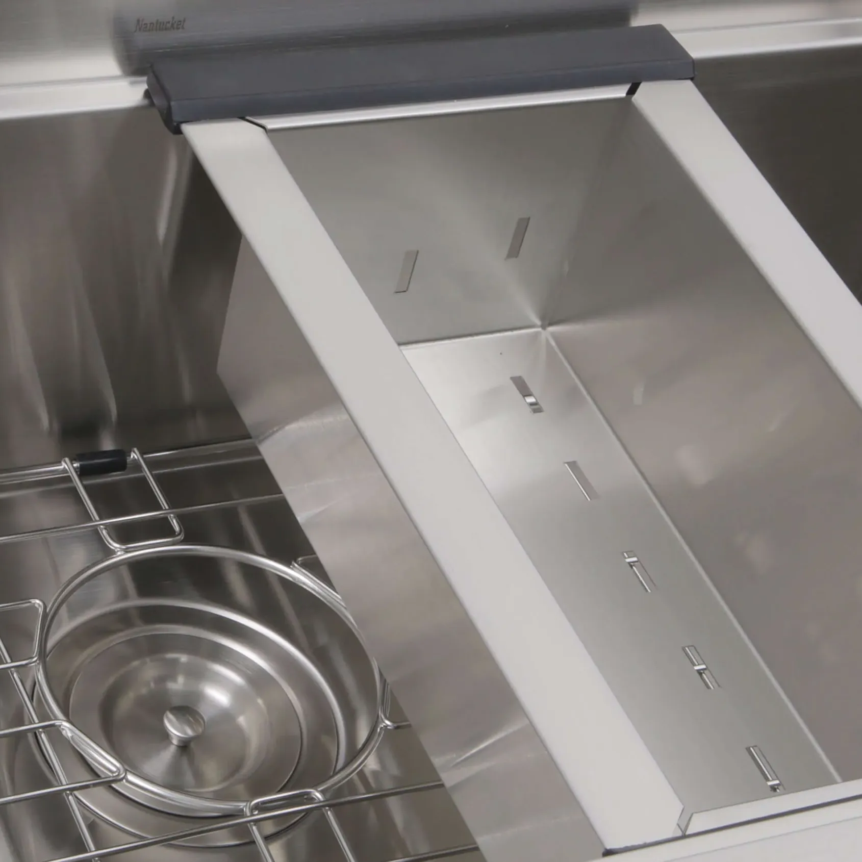 Nantucket Sinks Pro Series 30" Undermount 304 Stainless Steel Workstation Kitchen Sink with Accessories, ZR-PS-3018-16