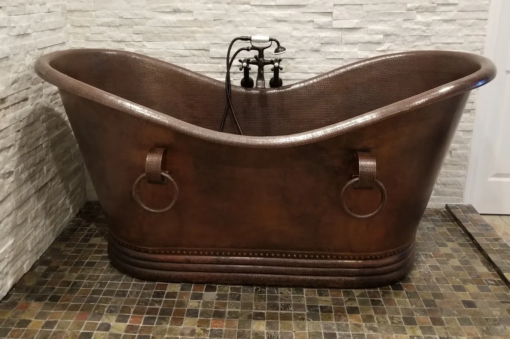 Premier Copper Products 72" Hammered Copper Double Slipper Bathtub With Rings, BTDR72DB